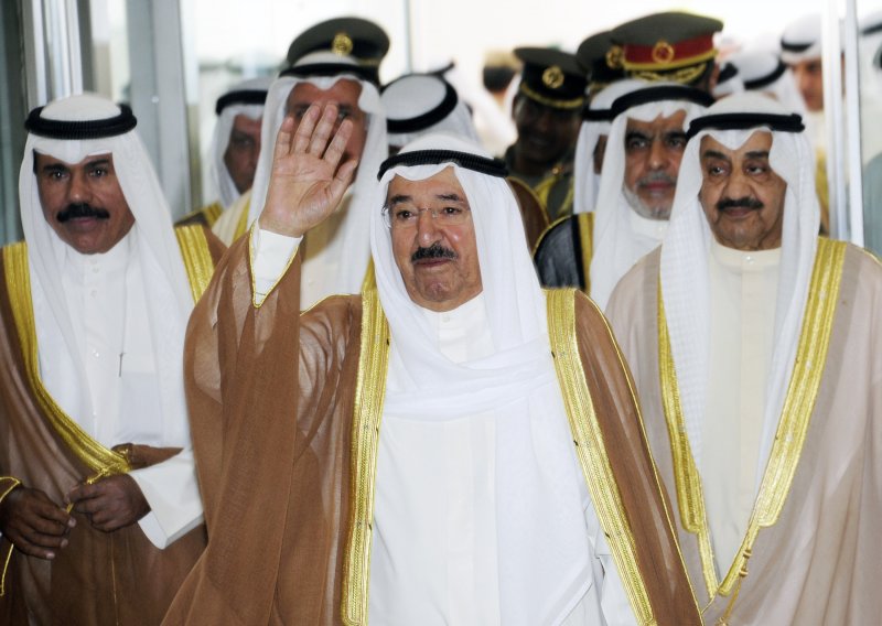 Kuvajtski emir u povijesnom posjetu Iranu