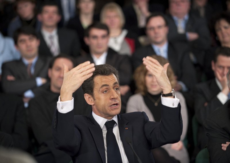Uhićen vojnik koji je Sarkozyju prijetio smrću