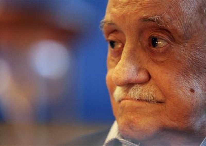 Umro urugvajski pisac Mario Benedetti