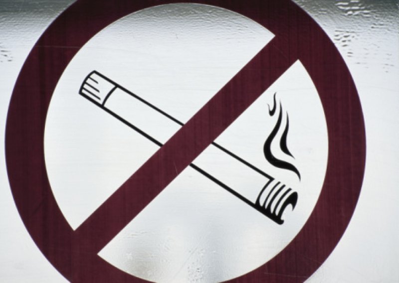 Ukidanje zabrane pušenja moguće tek 2010.