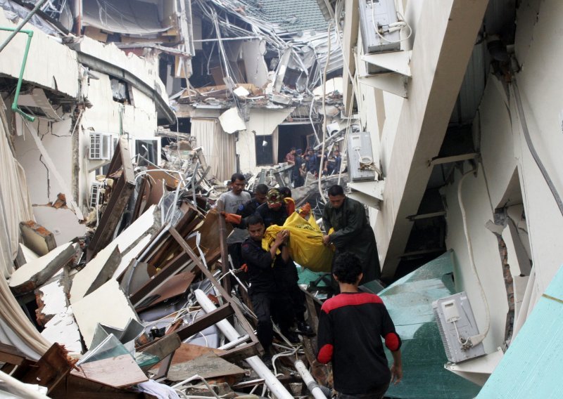 Na godišnjicu tsunamija potres u Indoneziji