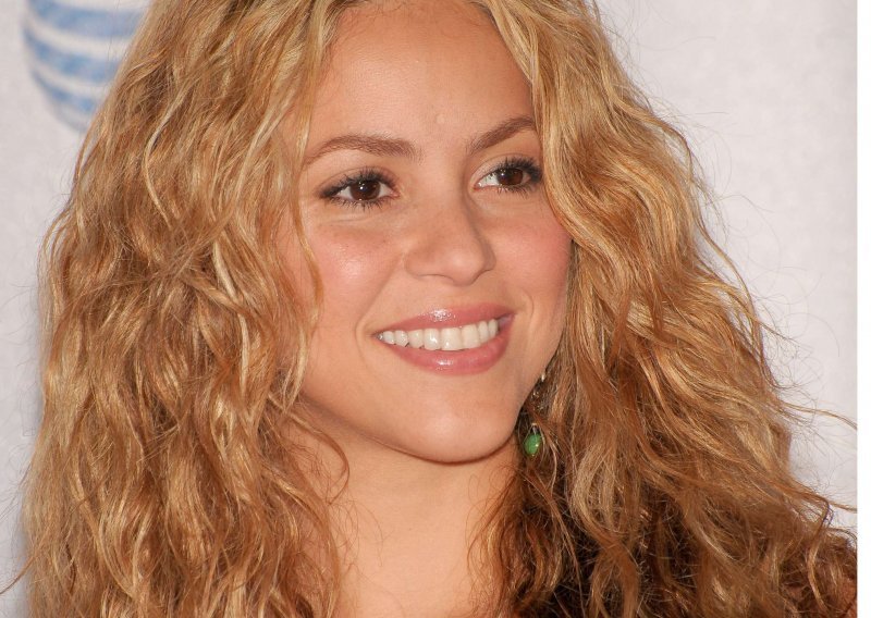 Shakira pjeva himnu Svjetskog prvenstva u nogometu