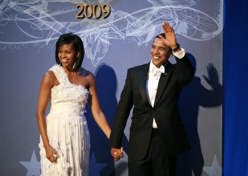 Barack i Michelle Obama glavne zvijezde balova