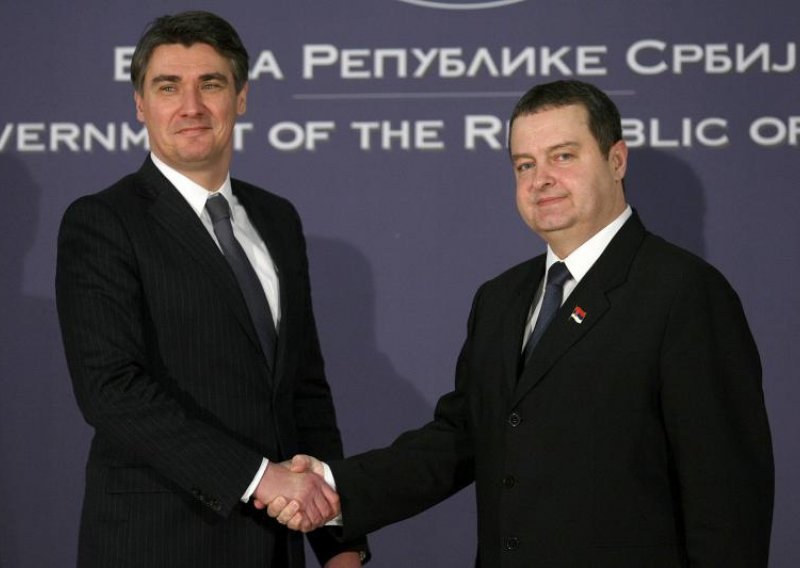 Dacic-Milanovic meeting:  new stage in relations?