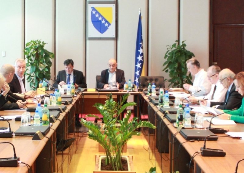 Vijeće ministara BiH predložilo kažnjavanje nijekanja genocida