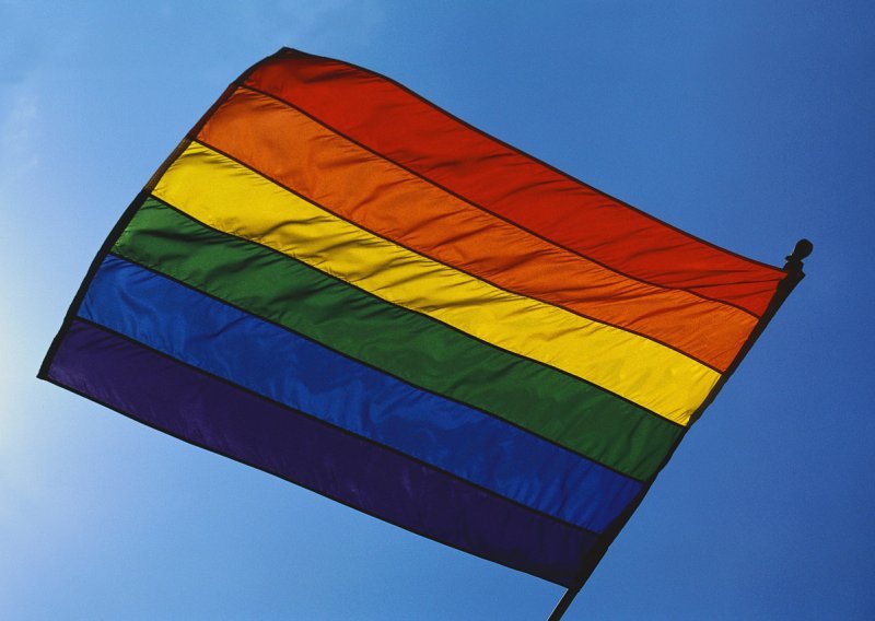 Rusija novčano kažnjena zbog zabrane gay parada