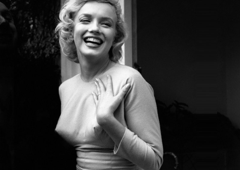 I Marilyn Monroe u oblaku marihuane!