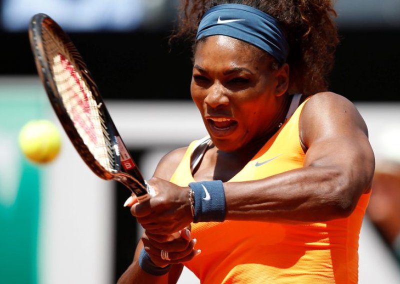 Serena nezadrživa, pomela Azarenku u finalu Rima!