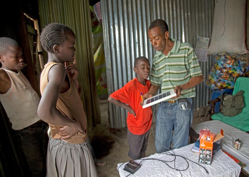 Ovako izgleda kad Afrikanci tehnološko kolo vode