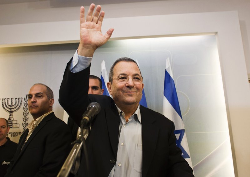 Ehud Barak napušta politiku