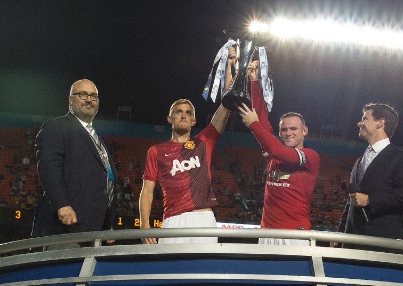 Prvi trofej Van Gaala i Manchester Uniteda