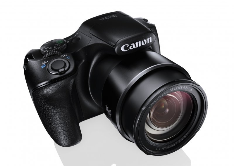 Zabilježite ljetne radosti uz nove Canonove fotoaparate