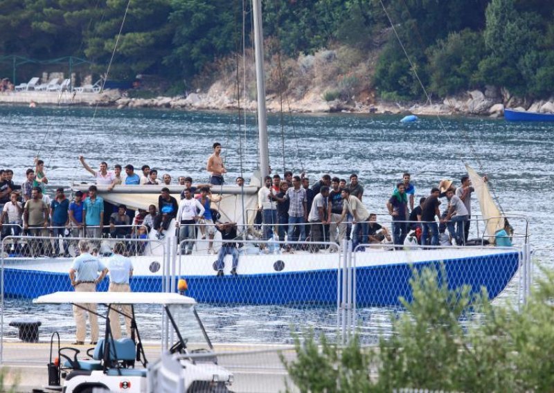 'Sud za ljudska prava zabranjuje vraćanje izbjeglica u Grčku'