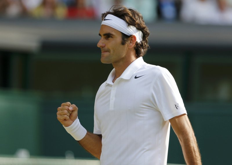 Klasik u finalu: Federer preko Đokovića ruši Samprasa
