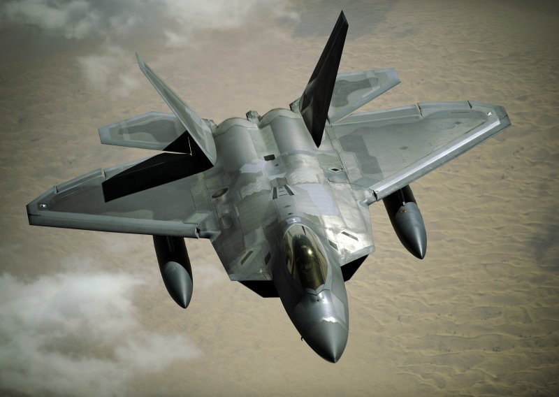 SAD poslao zrakoplove F 22 u Južnu Koreju