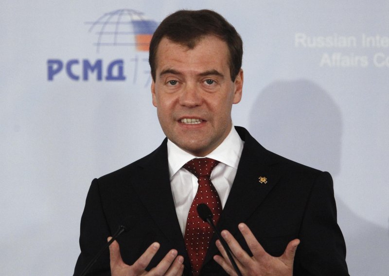 Medvedev traži slobodu za Pussy Riot!