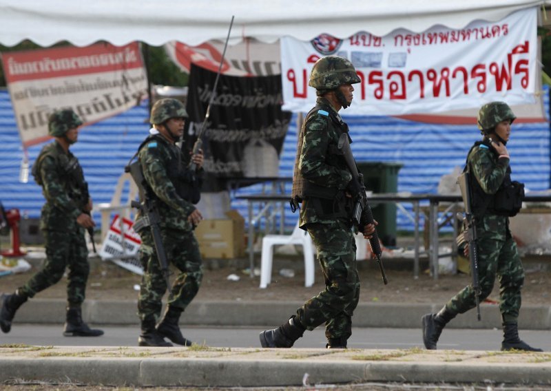 Vojska izvela državni udar na Tajlandu