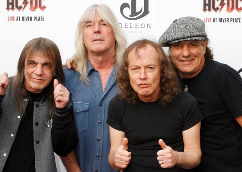 Unatoč bolesti gitarista, AC/DC ne odlazi u mirovinu