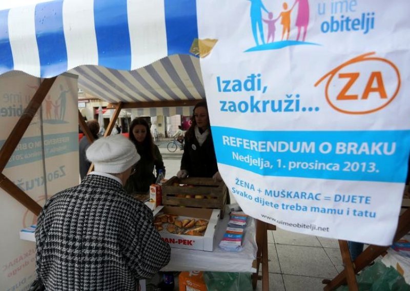 Barbarski referendum na brdovitom Balkanu