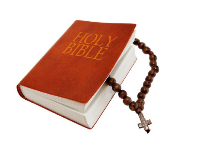 Američki lanac prodavao Bibliju kao fikciju