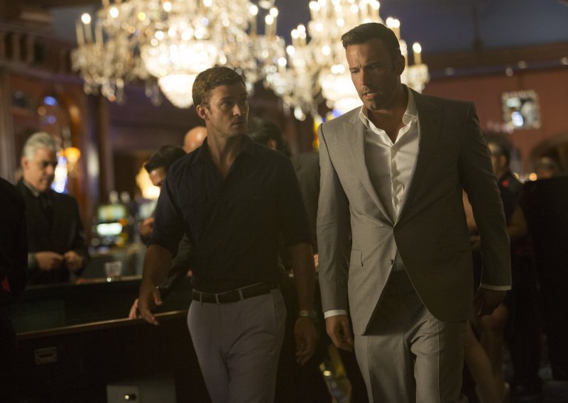 Justin Timberlake i Ben Affleck vas pozivaju na 'Kockanje'