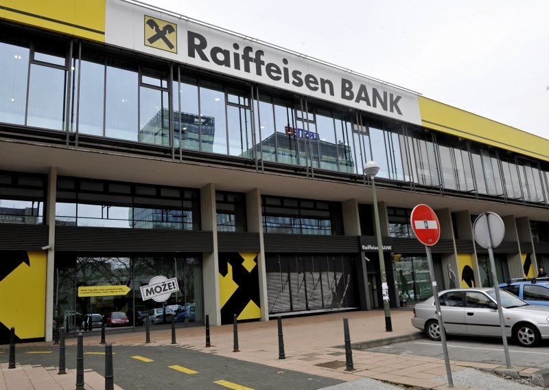 Raiffeisen banka u Hrvatskoj zaronila u gubitak zbog Agrokora