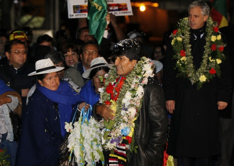 Morales u La Pazu dočekan kao junak