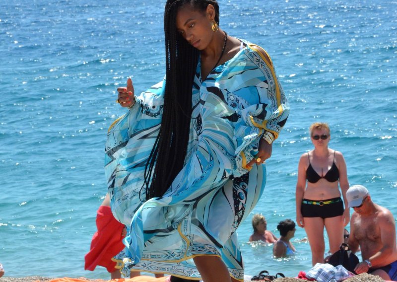 Sestra Beyonce Knowles mamila poglede na plaži