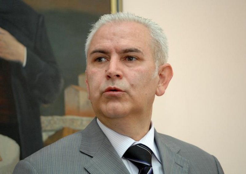 Bosnian Federation President Budimir remanded in custody