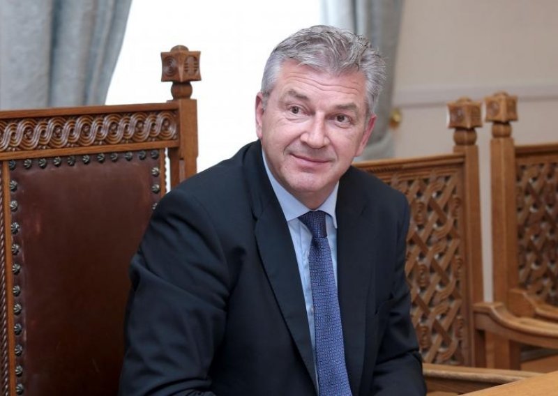'Ako budem šef SDP-a, Dragovan odlazi'