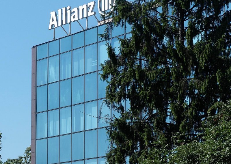 Dobit Allianza niža zbog prirodnih katastrofa