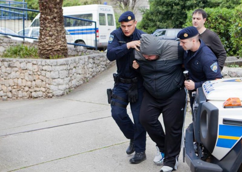 Dubrovnik pod opsadom policije, uhićeno 14 osoba