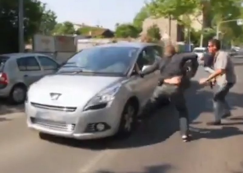 Peugeot 5008 je odličan za bijeg pred policijom