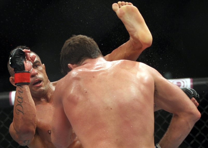 High kick odlučio glavnu borbu večeri u UFC-u