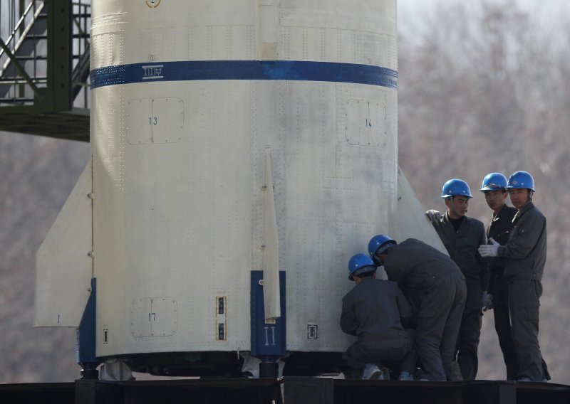 Sjeverna Koreja ubrizgava gorivo u dalekometnu raketu