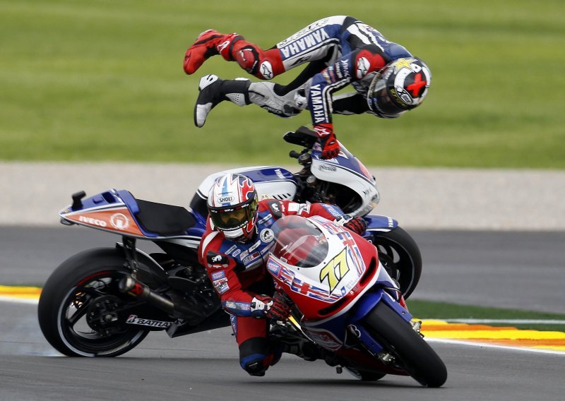 Stravičan pad prvaka Jorgea Lorenza u MotoGP klasi