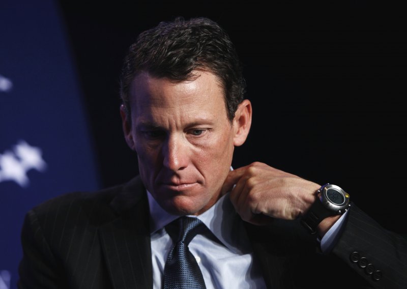 Armstrong uz ostavku: Važnije je 15 milijuna oboljelih od mene