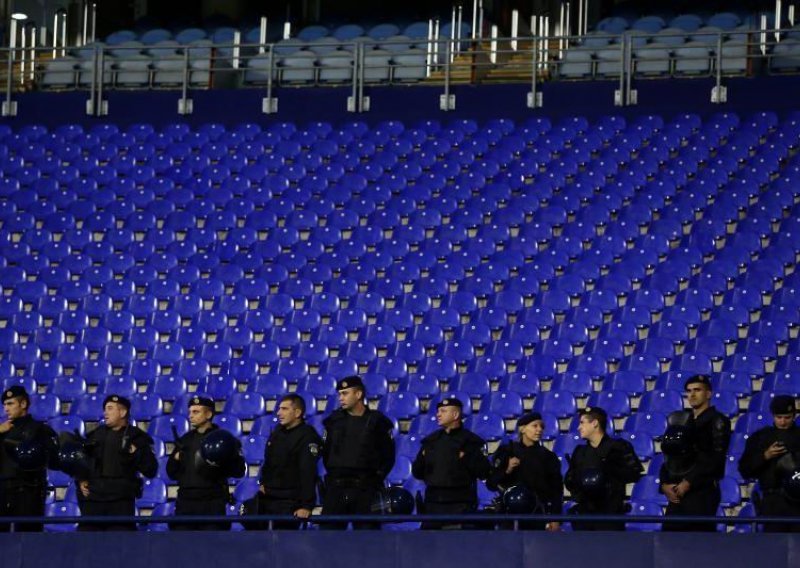 Dinamo fans banned from attending PSG-Dinamo match in Paris