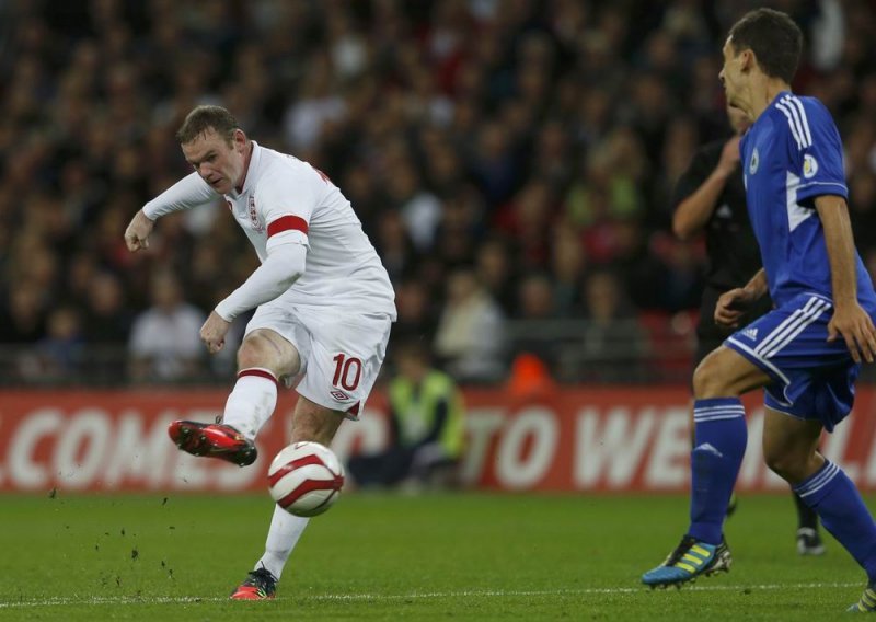 Rooney i Welbeck bez popusta za slabašni San Marino