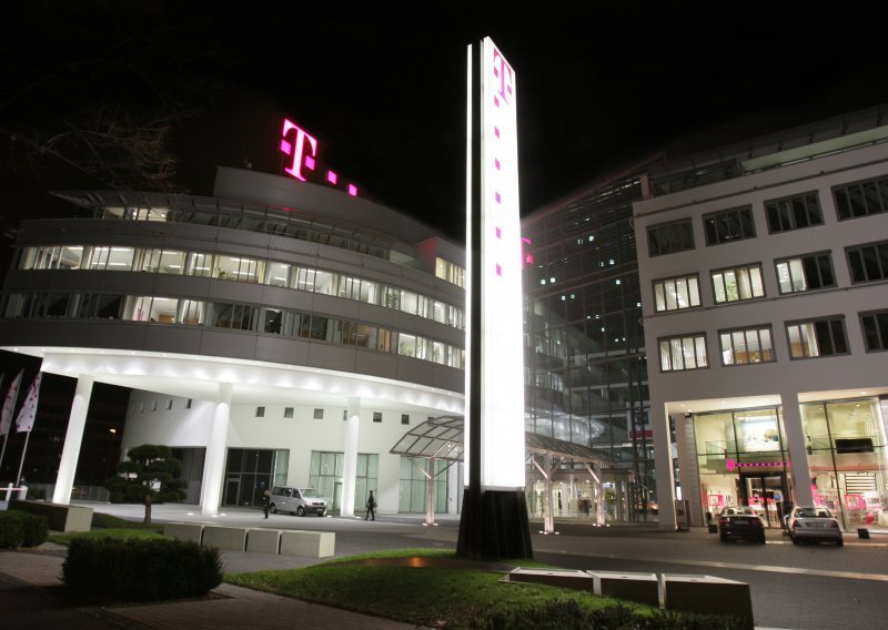 Porasli prihodi i dobit Deutsche Telekoma