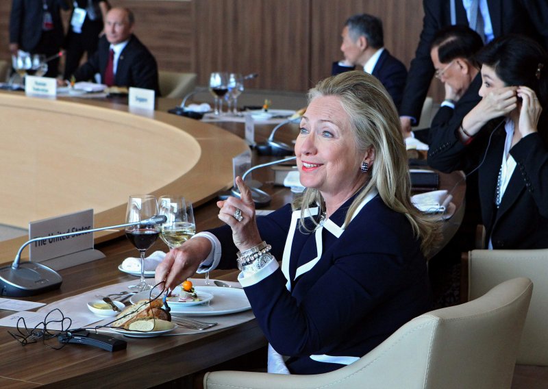 Hillary Clinton draži diplomatska nepca