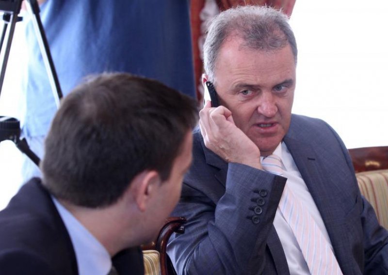 'Da sam Milanović i da čitam o aferama svog ministra, pozvao bih ga na razgovor'