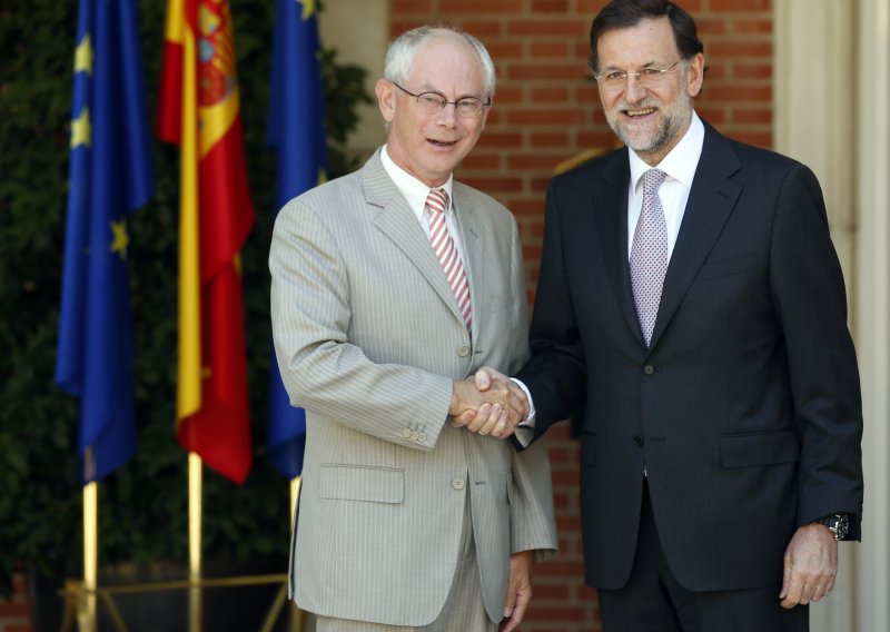 Rajoy: Grčki izlazak iz eurozone kolektivni neuspjeh Europe