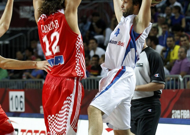 Košarkaši bez šanse protiv Srbije