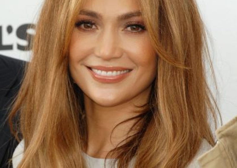 Jennifer Lopez izbačena iz 'Američkog idola' zbog novca