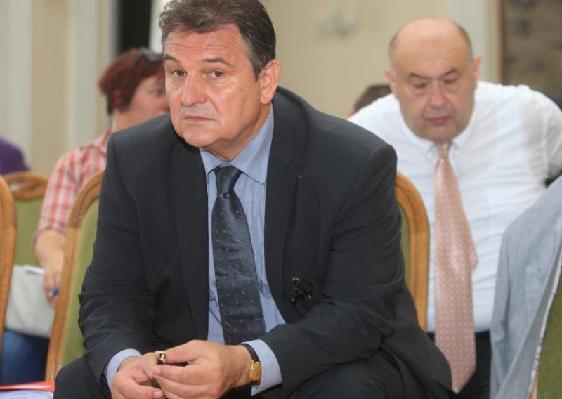 Cacic arrives in court in Kaposvar for judgement