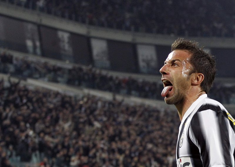 Caceres i neuništivi Del Piero srušili Inter