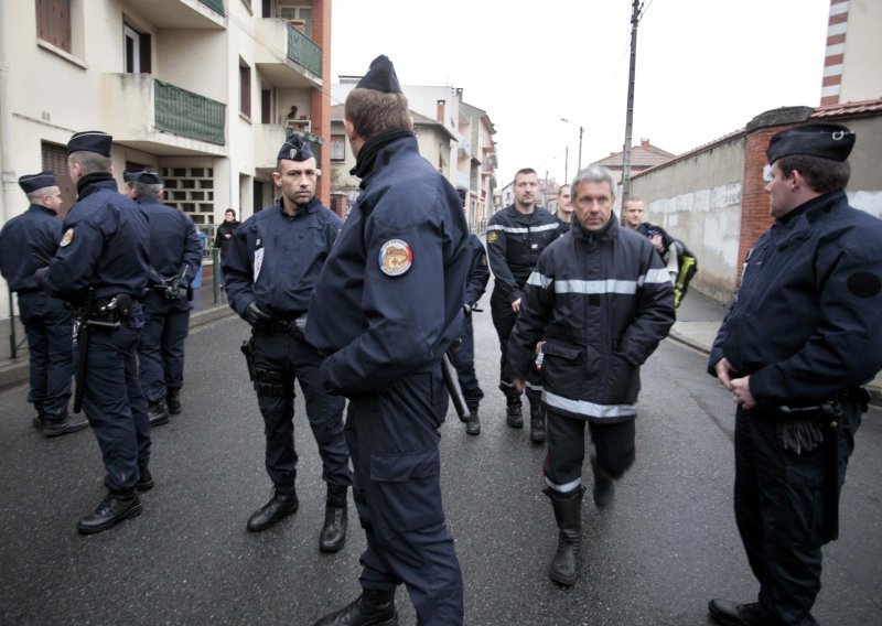 Ubojica iz Toulousea najavio predaju 'krajem večeri'