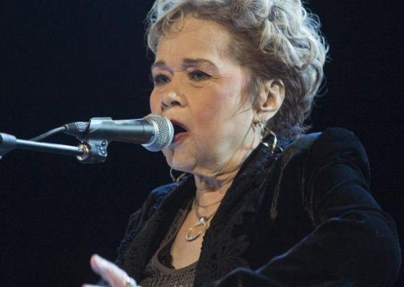 Prodaja albuma Ette James porasla za 378 posto