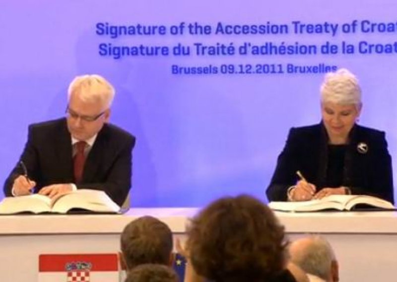 Josipovic: We are witnessing a historic event